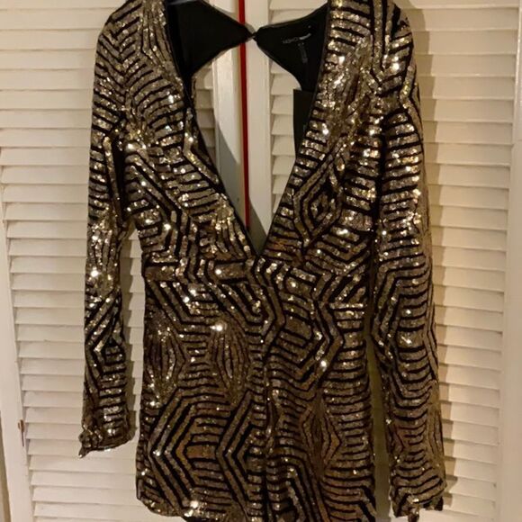 WOW 🤩 NWT Flashy Ways Romper by Fashion Nova. Dance 🪩 💃 🌙 Away! - Picture 2 of 16